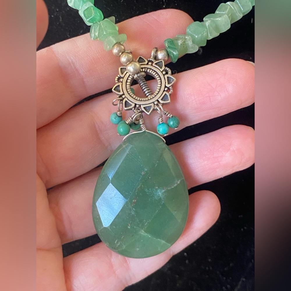 Hand Crafted Aventurine Chip Necklace W/ Ornate Silver Accent & Teardrop Pendant - Picture 7 of 10